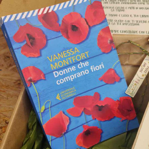 donne che comprano fiori